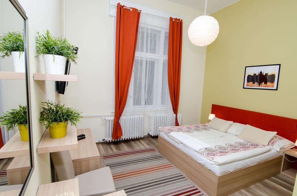 Goodmo House Ostello Budapest Esterno foto