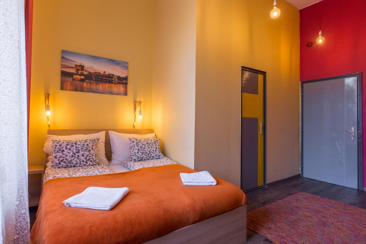 Goodmo House Ostello Budapest Esterno foto