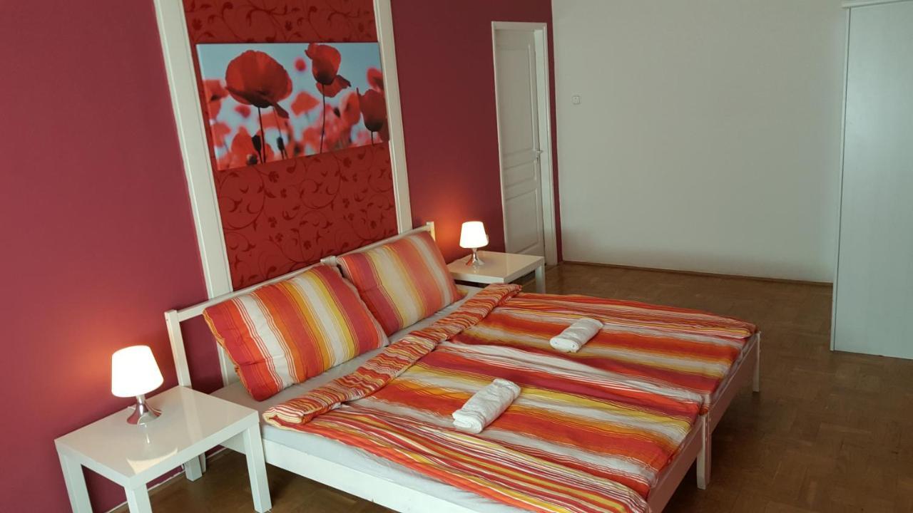 Goodmo House Ostello Budapest Esterno foto